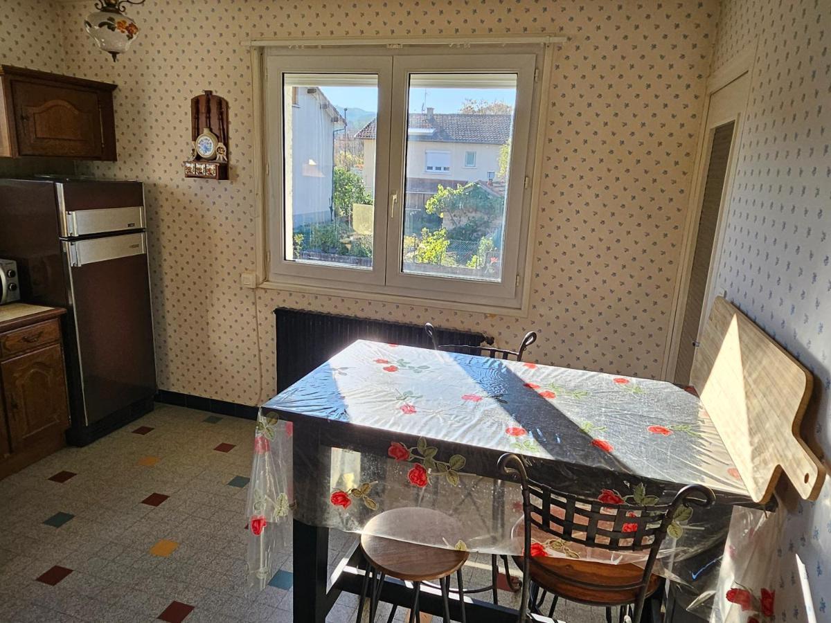 La Bourzede F3 Apartment Langeac Luaran gambar